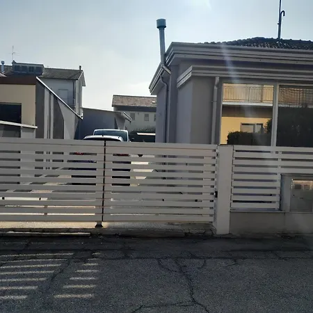 Dormo Al Mare Couette-café *